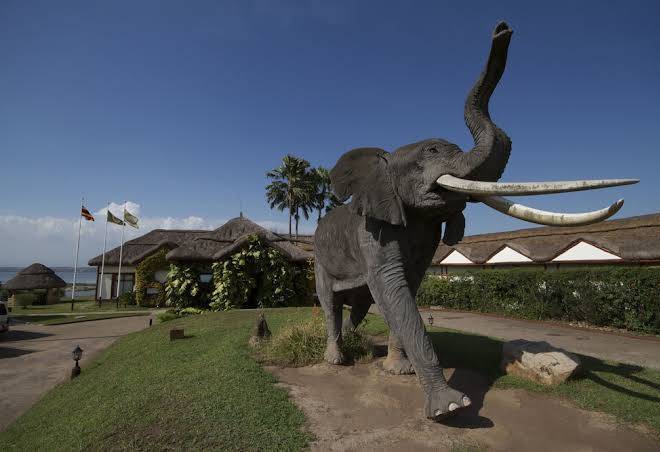 Mweya safari lodge