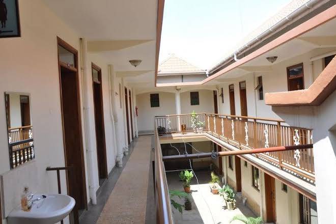 Uhuru 50 hotel