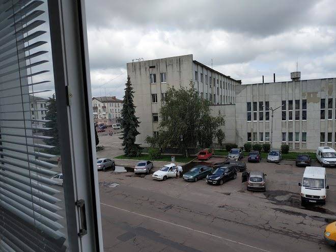 Hostynnytsa nezhyn