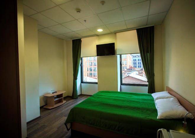 7 days city hotel