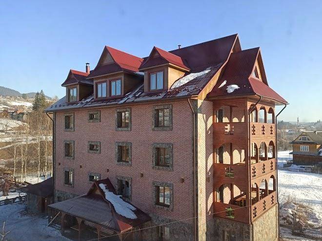 U vasyuty pryvatna sadyba