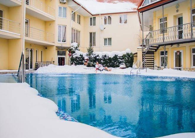 Hotel Zatyshnyy Image