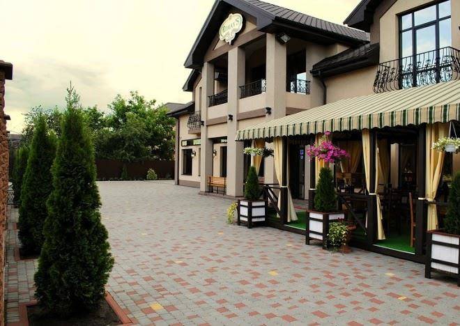 Hotel Restaurant Complex Roman's Image