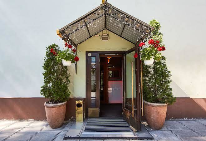 Barbaris hotel