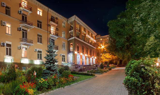 Hotel Oberig Kyiv Image