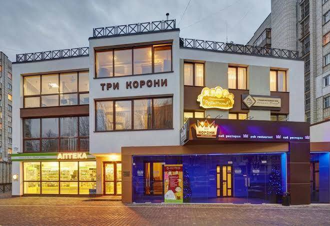 Three crowns hotel