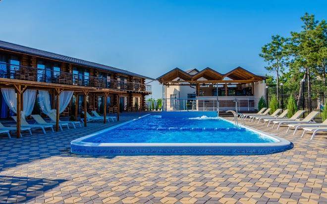 Eko hotel chorne more