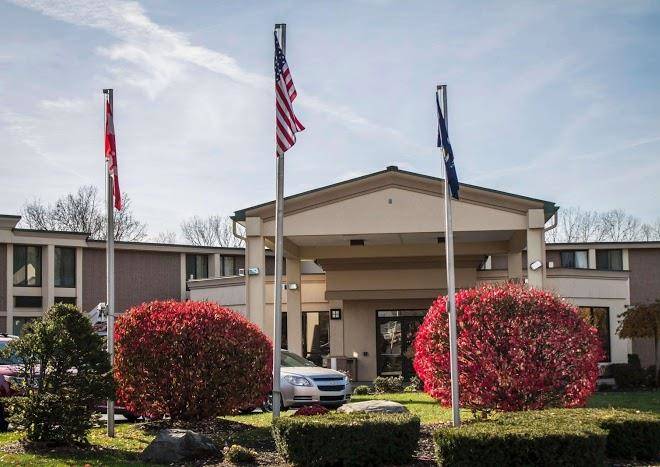 Quality inn central albany