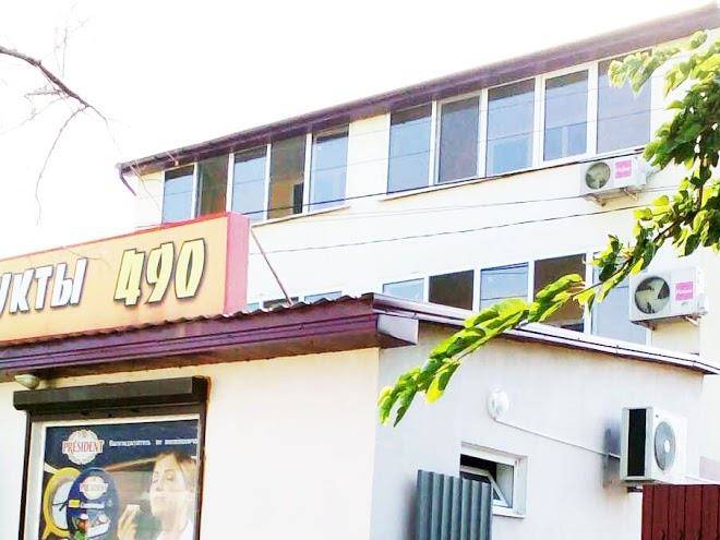 Mini Hotel In Bay Image