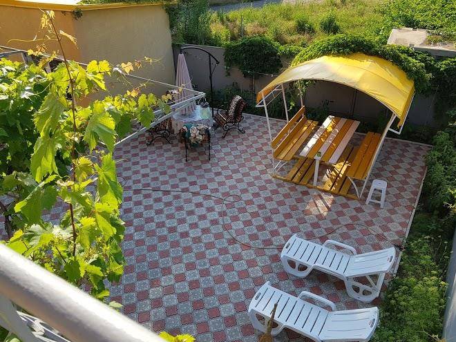 Vinogradnaya 14 Image