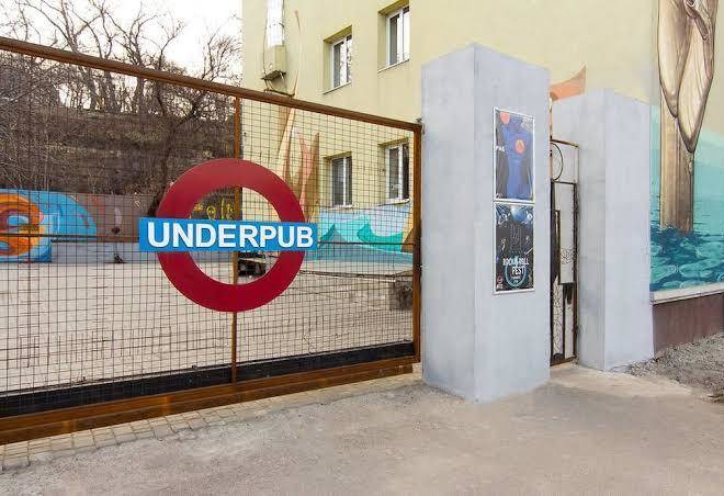 Underpub
