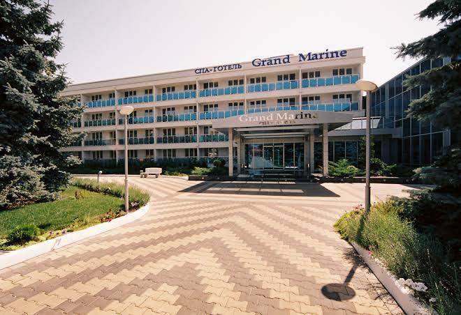 Grand marine spa hotel