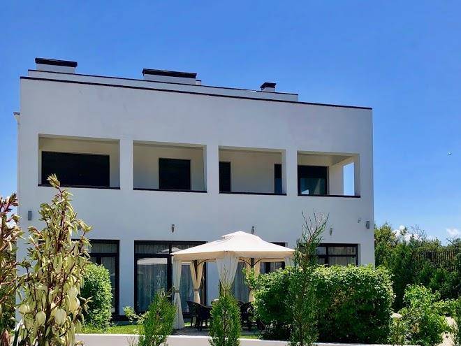 Gostinitsa verbena plyazh