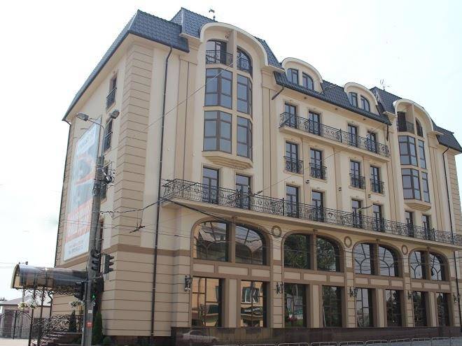 Avalon palace