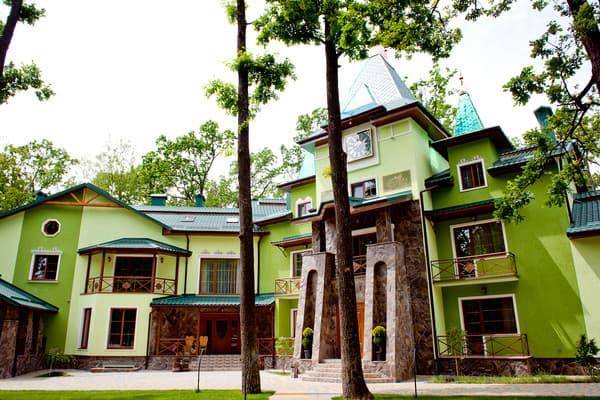 Hotelno restoranyy kompleks hosteviya
