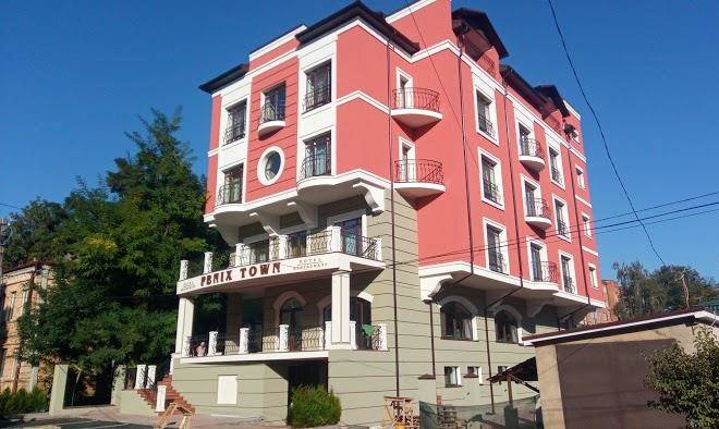 Fenix town