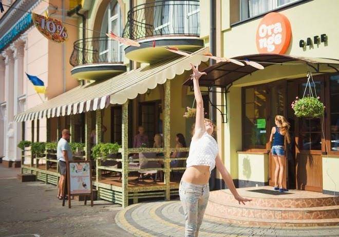 Orange cafe