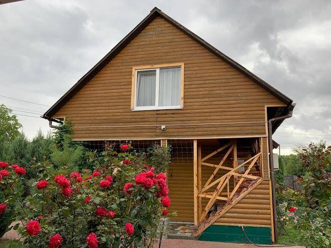 Hotel complex mizh triokh ozer