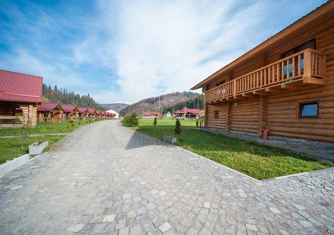 Kotedzhnyy Kompleks Richka Image