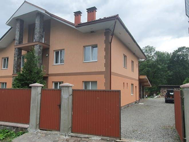 Svitanok v karpatakh