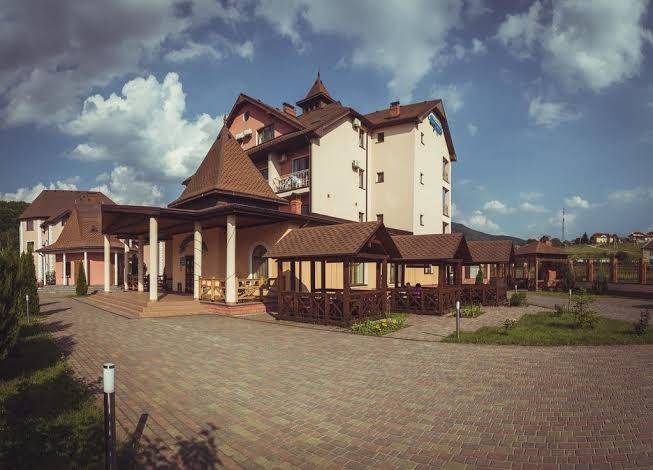 Silver Fountain Image