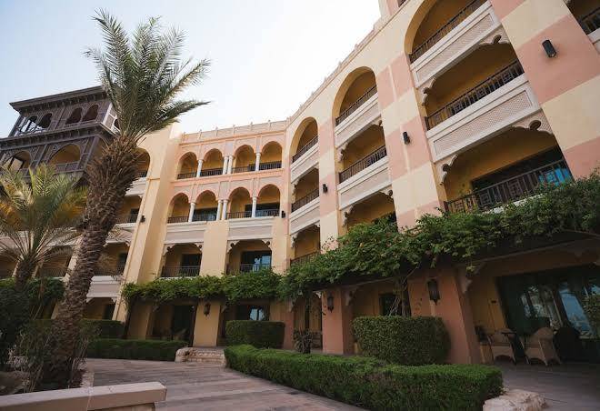 Shangri la hotel qaryat al beri