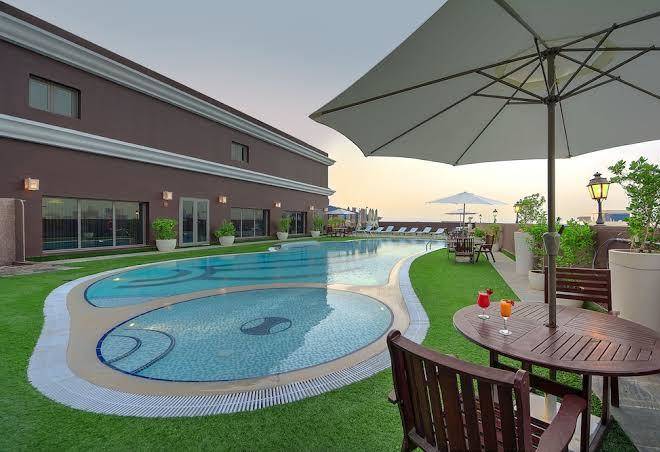 Ascot hotel