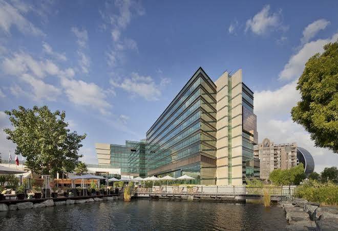 Jumeirah creekside hotel