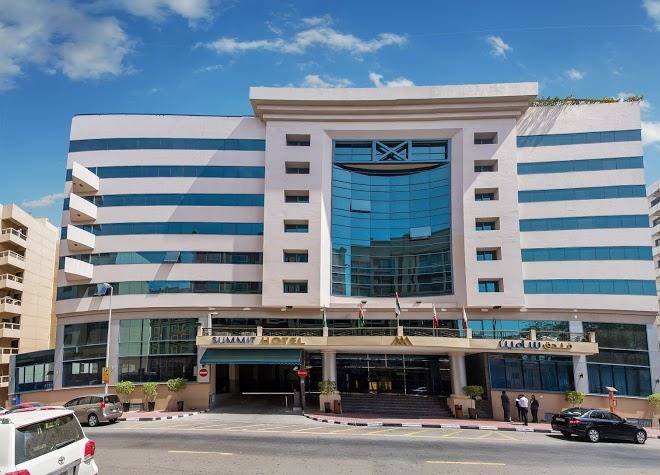 Landmark summit hotel