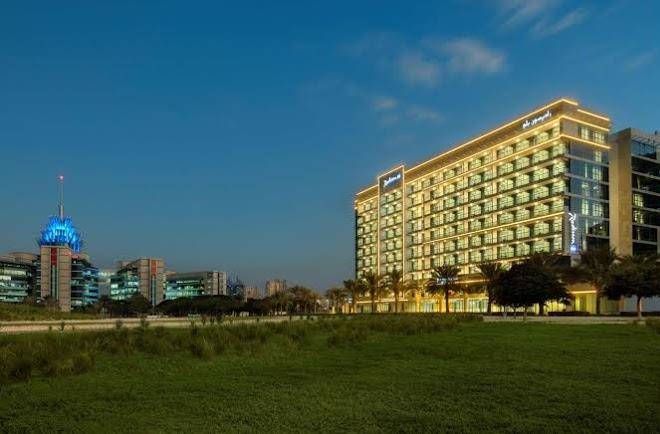Radisson blu hotel apartments dubai silicon oasis