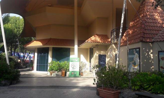 The aviation club hotel