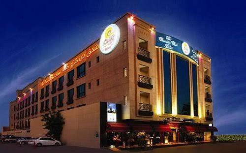 The country club hotel