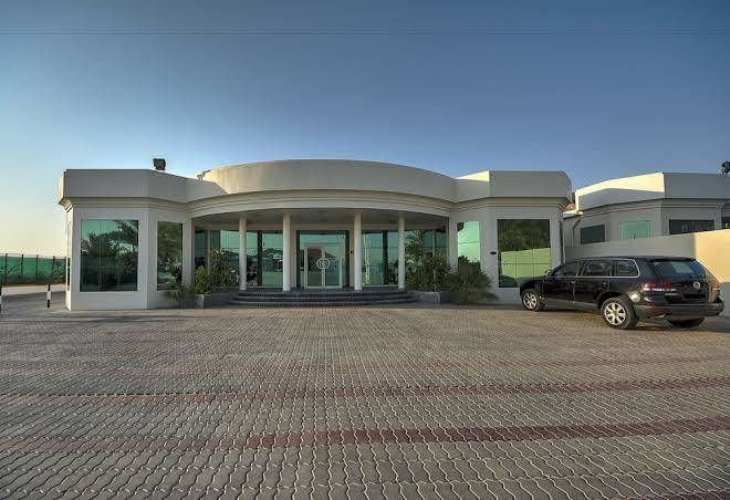 Royal residence resort