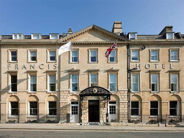 Francis hotel bath mgallery