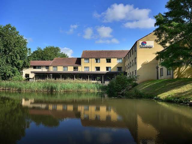 Travelodge bath waterside