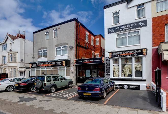 The new sandringham court hotel & legends sports bar