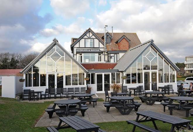 Spyglass & kettle hotel