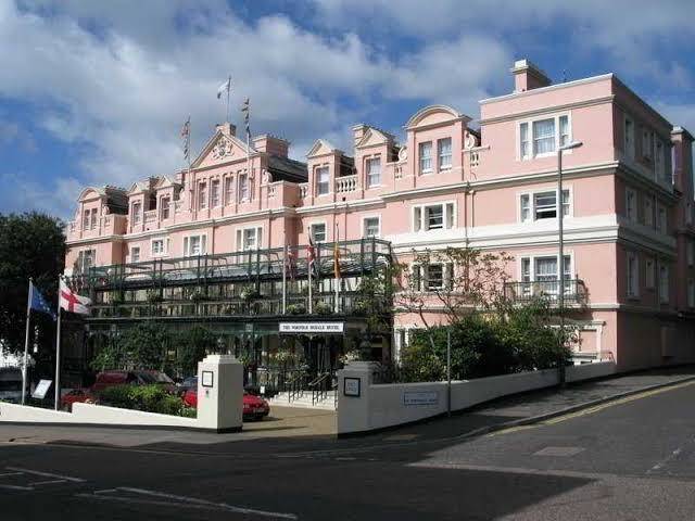 The norfolk royale hotel