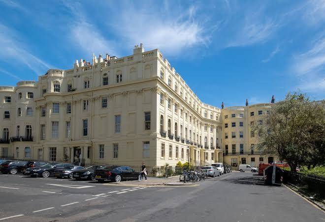 Brunswick By 9s Living Image