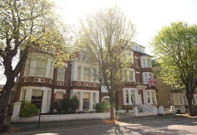 The Courtlands Hotel Image