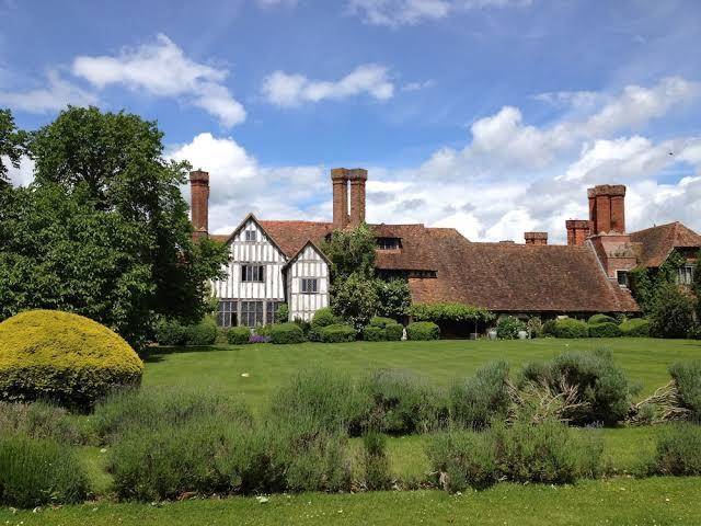 Long crendon manor