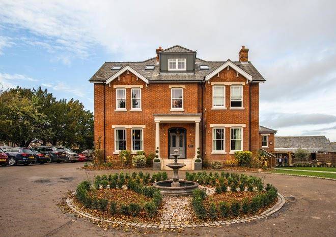 The lodge duxford