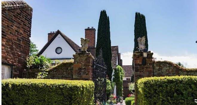 Harlington manor