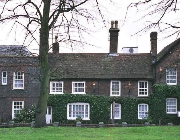 Old palace lodge hotel
