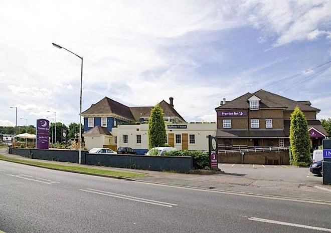 Premier Inn Dunstable Luton Hotel Image