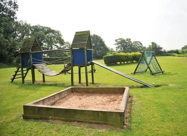 Waggon & Horses Image