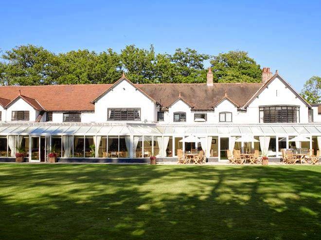 Macdonald craxton wood hotel & spa