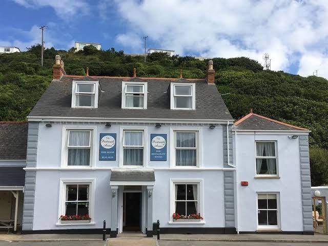 Portreath arms hotel