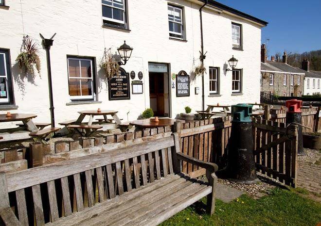Rashleigh arms charlestown