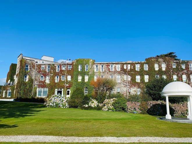 The carlyon bay hotel